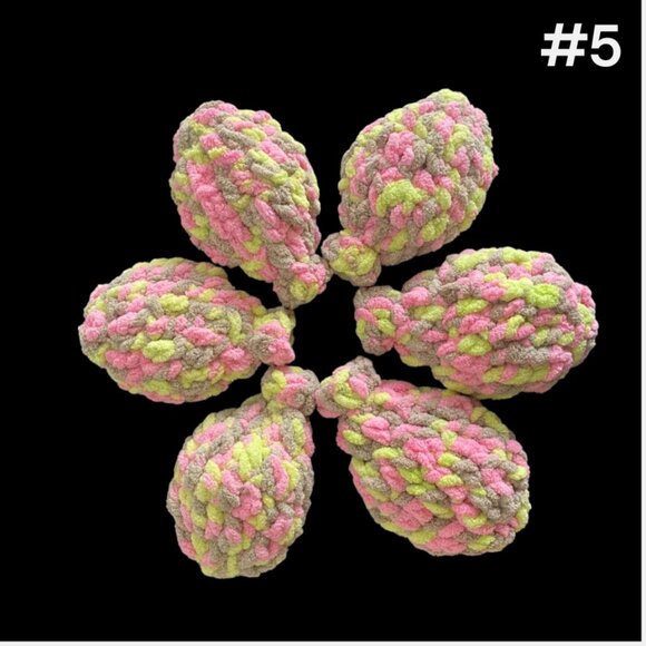 Crochet Water Balloons Reusable Handmade Pool Toy Game Latex‎ Free (Set of 6) - Picture 5 of 9